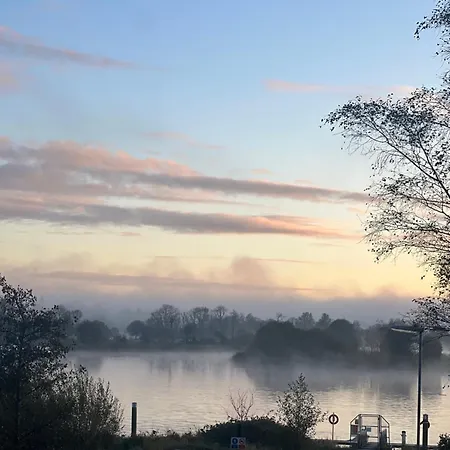 Riverside * Raheelan